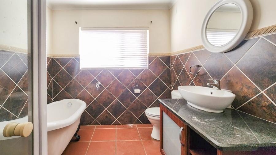 4 Bedroom Property for Sale in Schoemansville North West